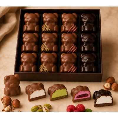 Box of assorted marshmallow and praline teddy bear