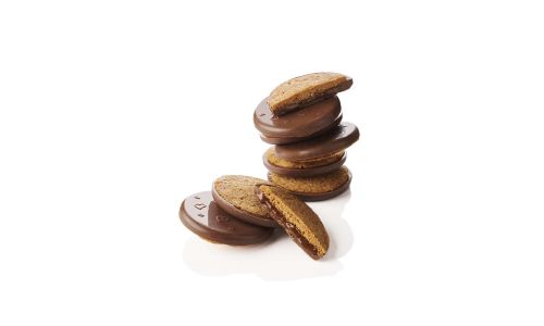 Biscuits nature sur un fondant palet de chocolat lait fourré de praliné maison 150 g