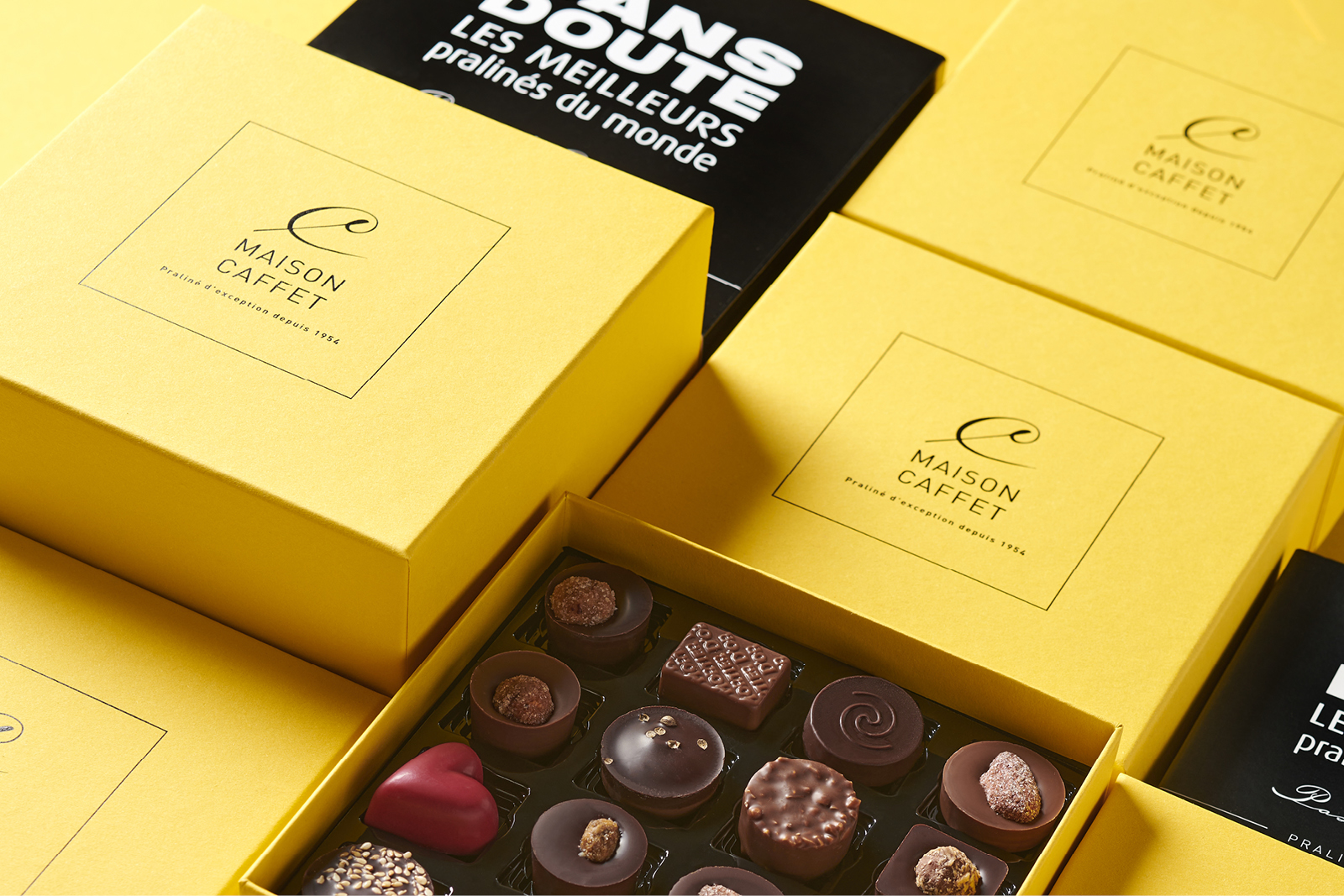 Why giving chocolate is a universal tradition ?